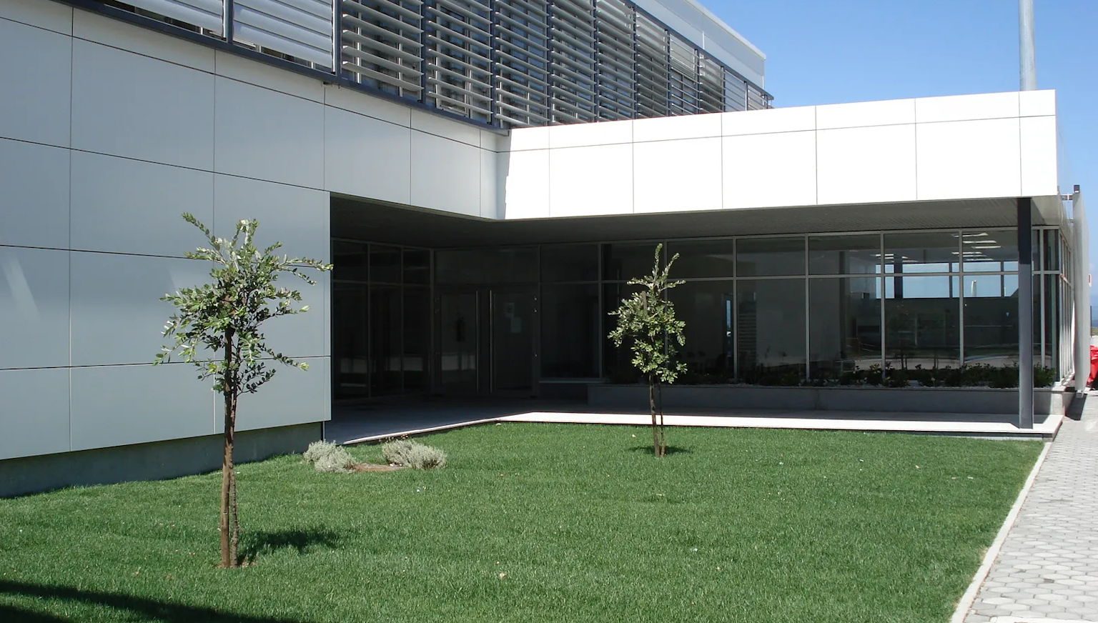 Edifício Comercial e de Serviços